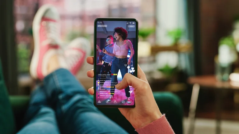 How Social Media Platforms Are Driving the Vertical Video Trend